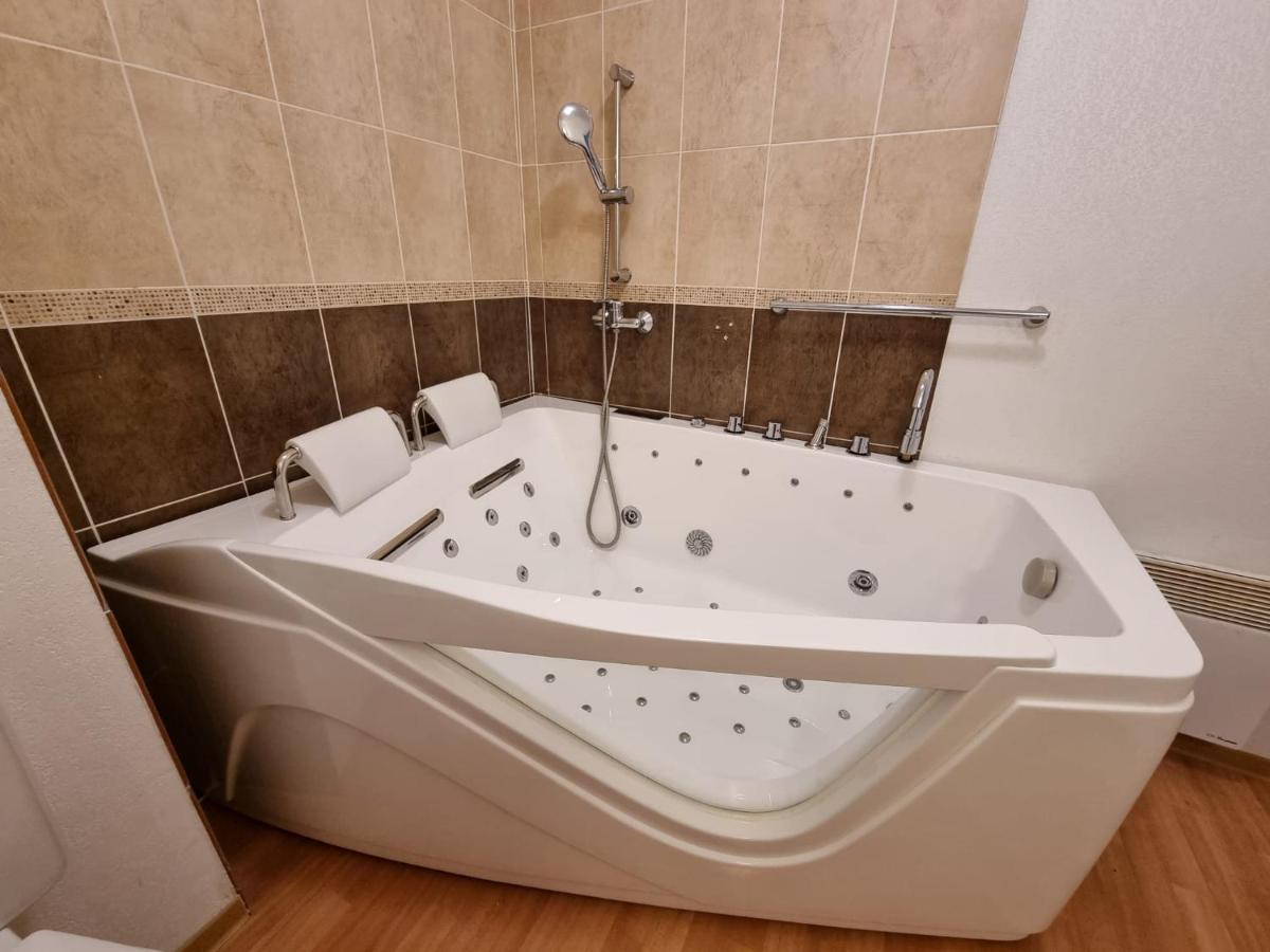 Les Orres 1800 Appartement 4 P Jacuzzi Balneo Prive Vue Piste Piscine Residence Bagian luar foto